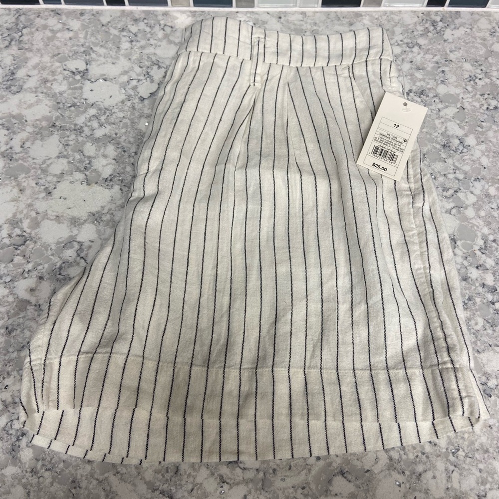 A New Day Striped Linen Blend Shorts (12)
